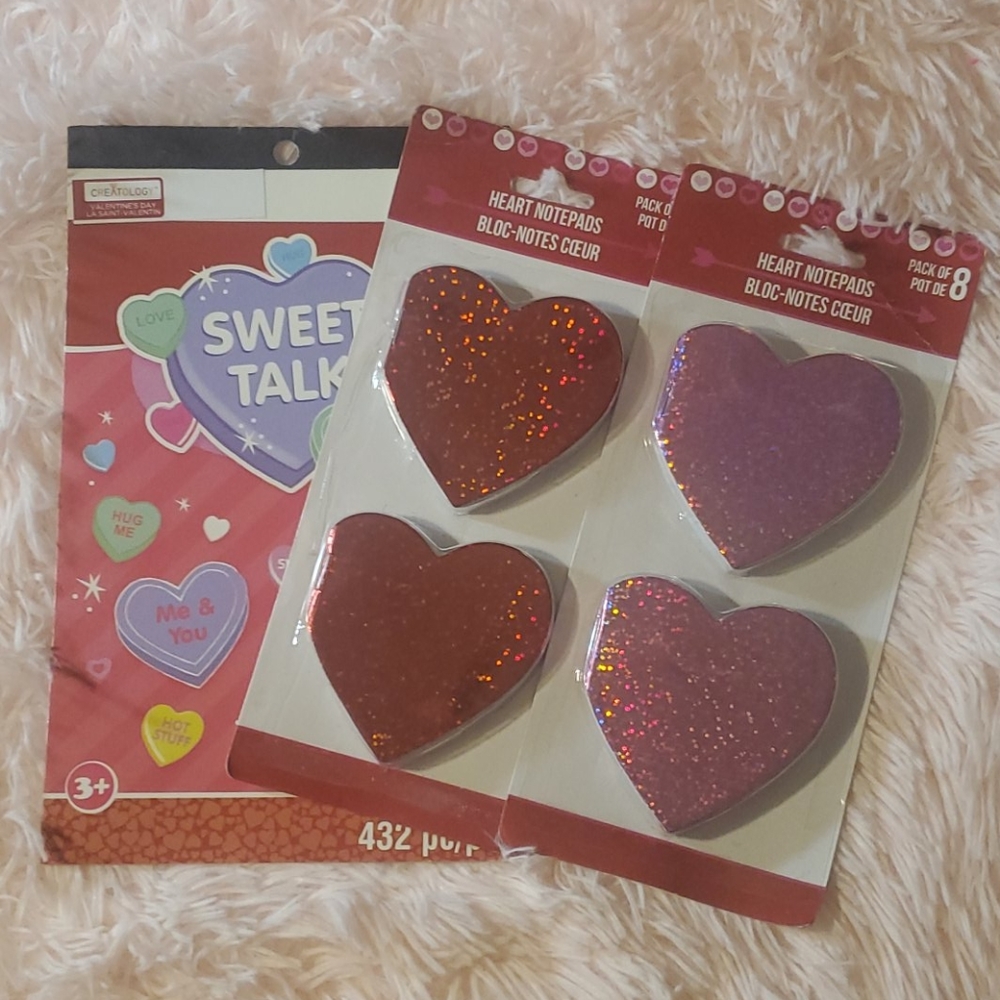 🔴 5/$20 Heart stickers & note pads